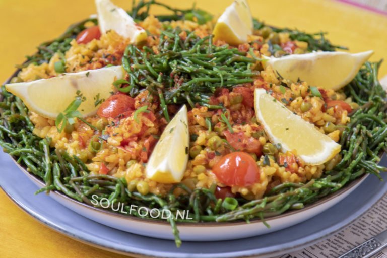 vegan paella met citroen en zeekraal recept
