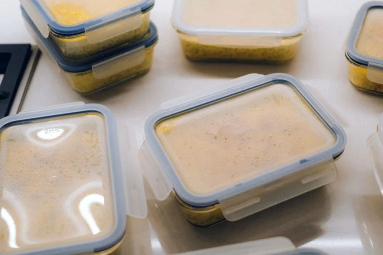 remove tupperware stains from plastic boxes