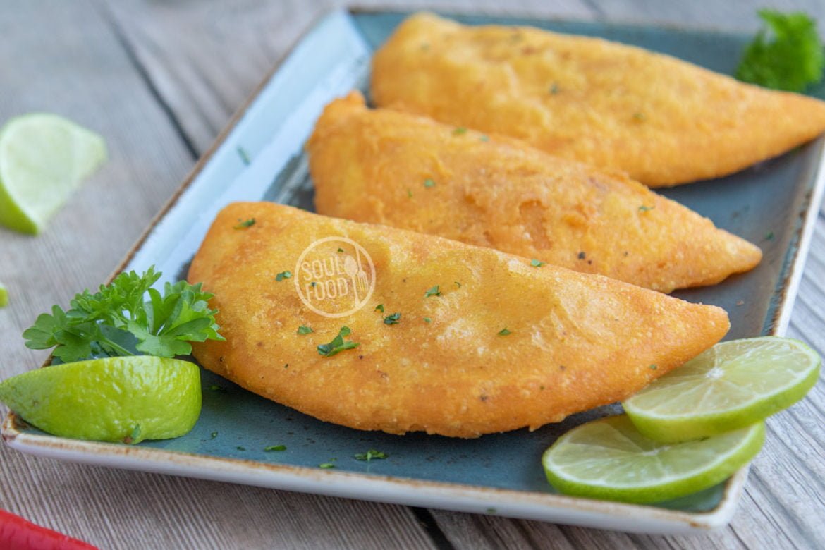 Vegan empanadas • gevuld met jackfruit (glutenvrij!) • RECEPT