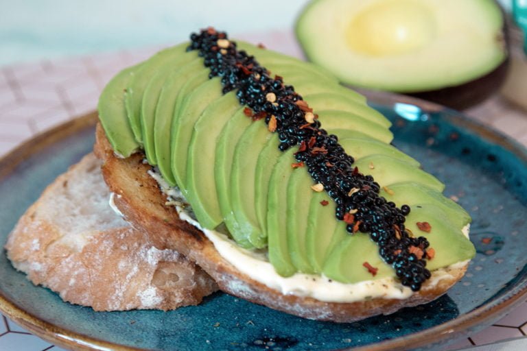 avocadotoast met vegan kaviaar Albert Heijn avocado toast