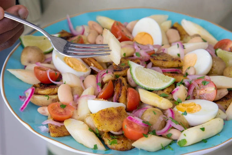 Meal salad with asparagus and tostones soul food jurino