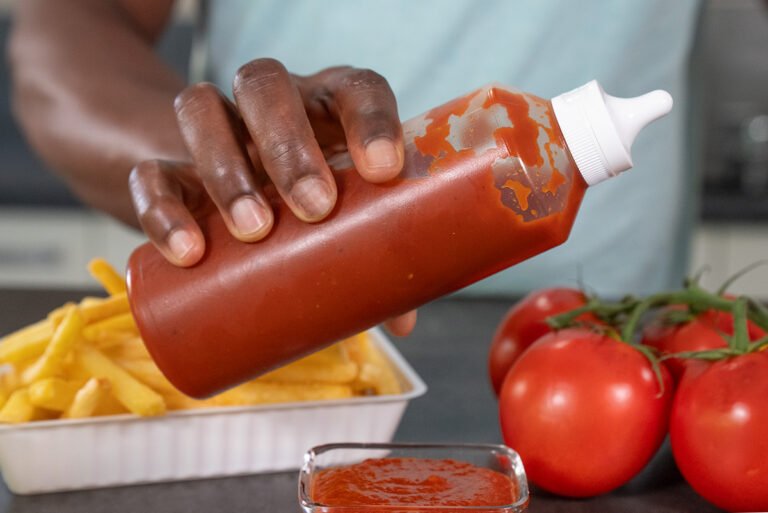 ketchup tomatenketchup tromp&^rueb