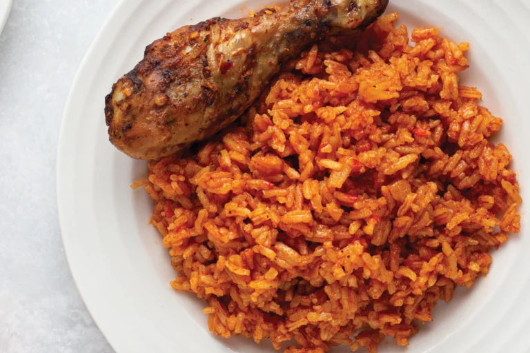 Nigerian Jollof rice recept. Zo maak je zelf Nigeriaanse of Ghanese Jollof / party rice